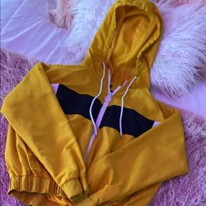 Womens cropped windbreaker!